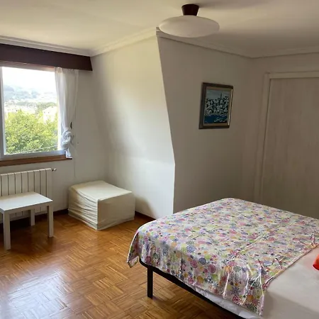 Casa chalet con jardín, a 5 min de Playa América
